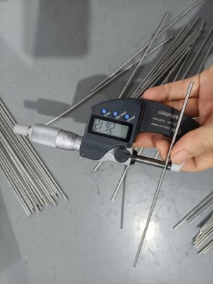 Buen precio 20 W/mK Conductividad térmica Tubo de cobre de cromo-circonio Excelente resistencia a la corrosión en línea